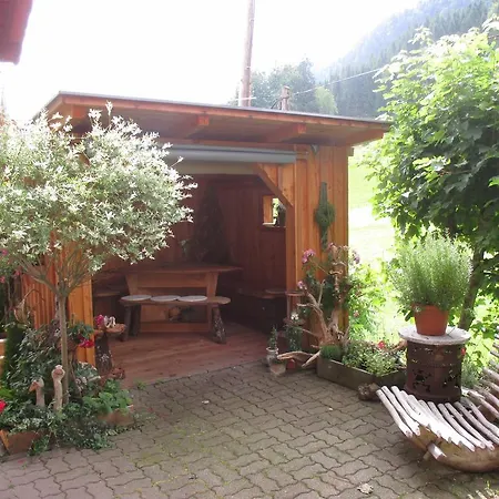 Holl Apartment