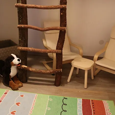 Holl Apartment *
