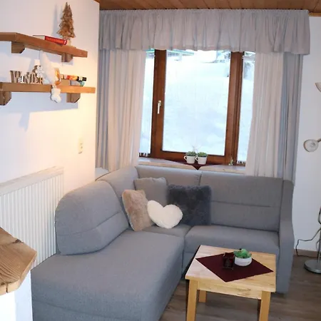 Holl Apartment *