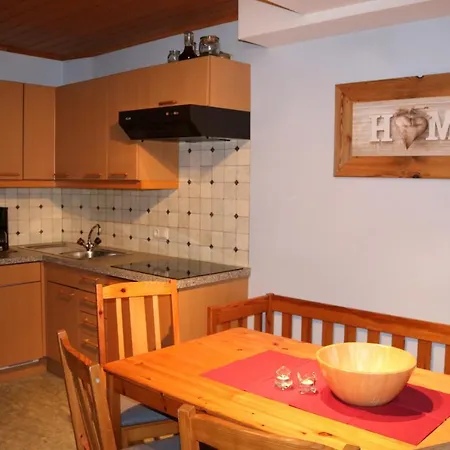 Apartment Holl Russbach am Pass Gschuett